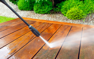 3 Common Mistakes to Avoid When Power Washing Your Deck