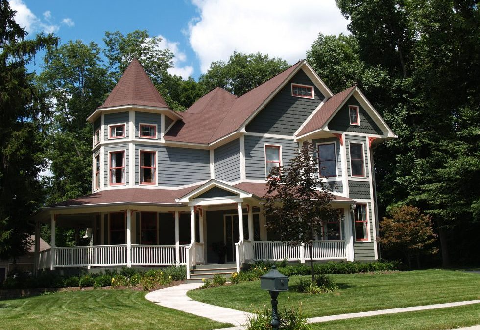 Is it Time To Clean the Vinyl Siding of My Home?